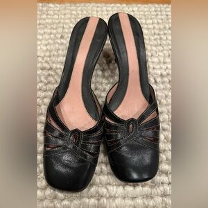 Nine West Slip-on black kitten heels